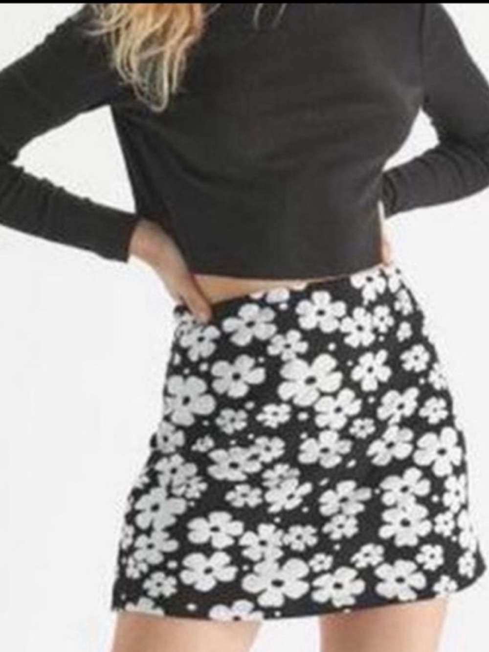 NWT Urban Outfitters 70’s Black & White Floral Skirt